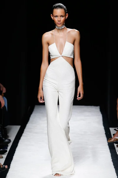 Look 24